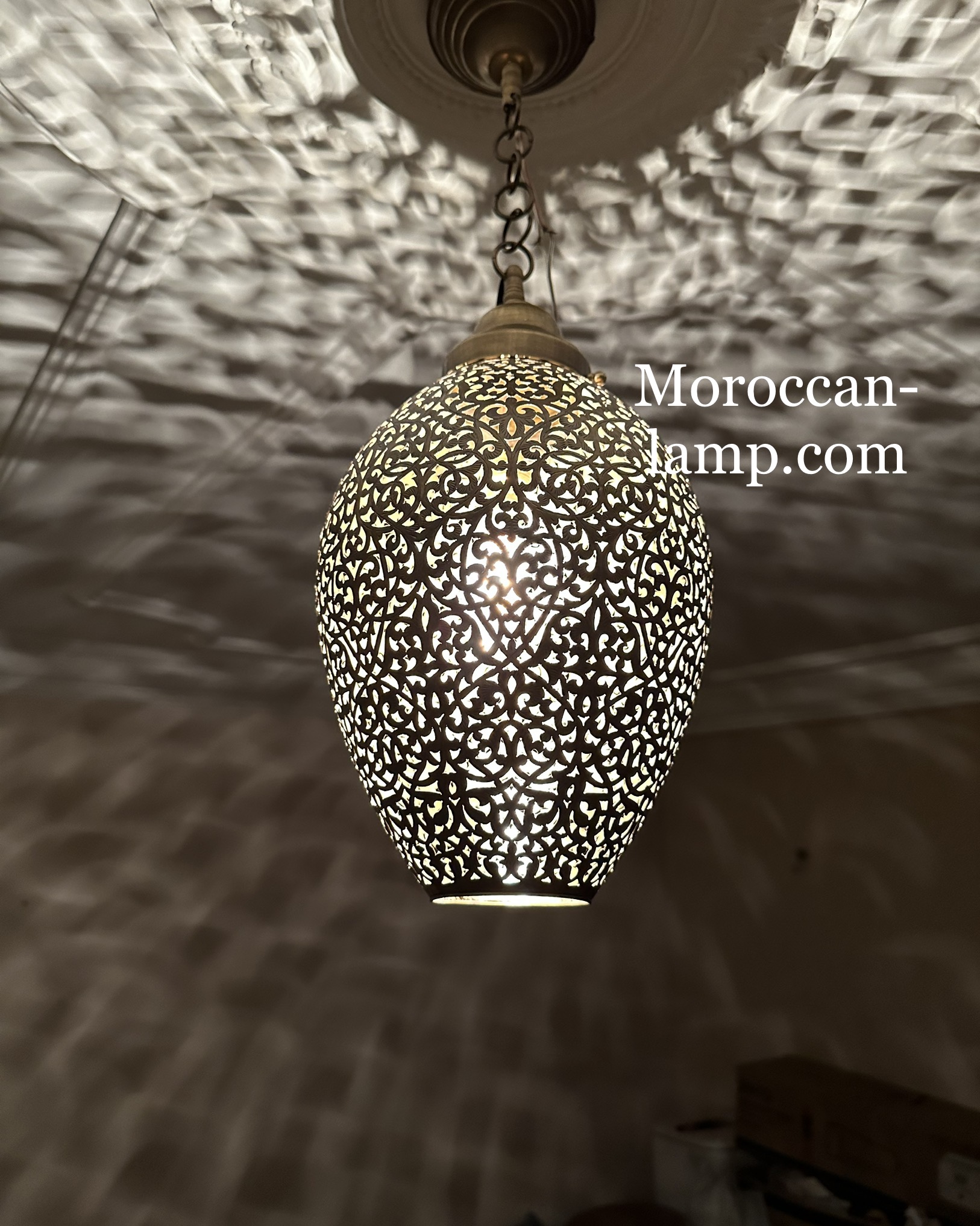 Suspension marocaine, plafond de lampe